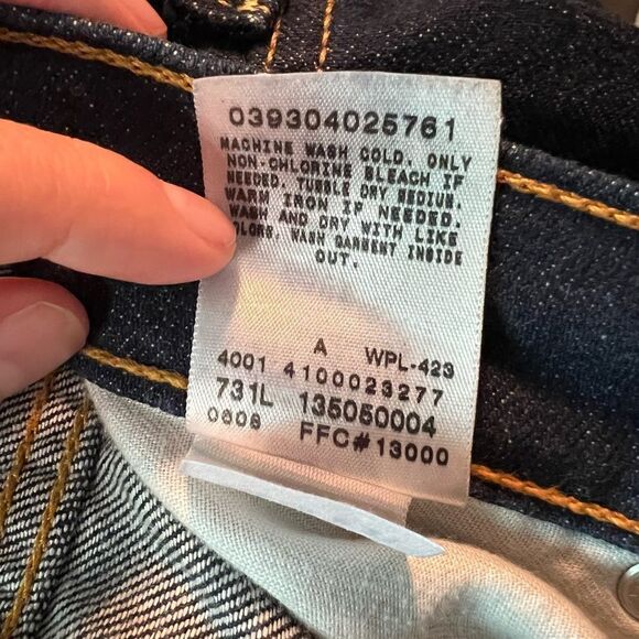 Levi’s 505 straight leg jeans. Size 4 short - Picture 7 of 10